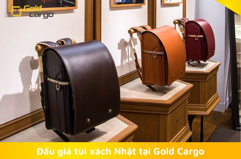 dau-gia-tui-xach-nhat-tai-gold-cargo.jpg